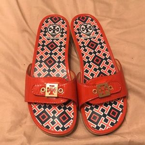 ❗️MOVING SALE ❗️Tory Burch sandals
